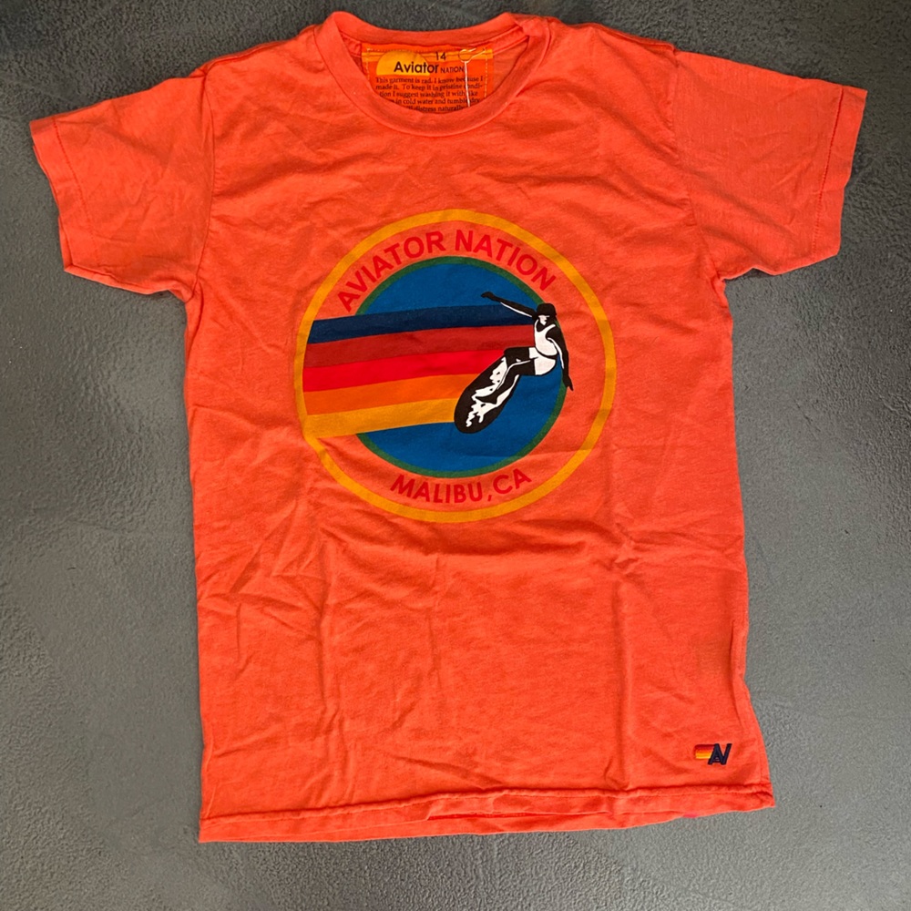 AV Nation Kids Unisex Malibu Surfer Logo Tee